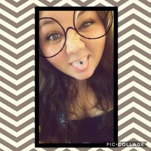 Meet your Posher, Sylvia